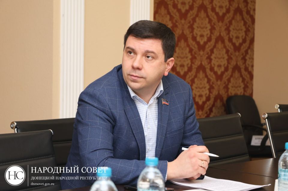 В стенах Народного Совета обсуждают федеральную повестку регулирования социального питания В стенах Народного Совета обсуждают федеральную повестку регулирования социального питания