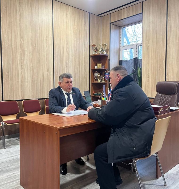 Роман Конев: 4 марта 2026 года состоялся приём граждан депутатом Горловского городского совета Донецкой Народной Республики первого созыва Сергеем Третьяковым в МУП «Простор» Роман Конев: 4 марта 2026 года состоялся приём граждан депутатом Горловского городского совета Донецкой Народной Республики первого созыва Сергеем Третьяковым в МУП «Простор»