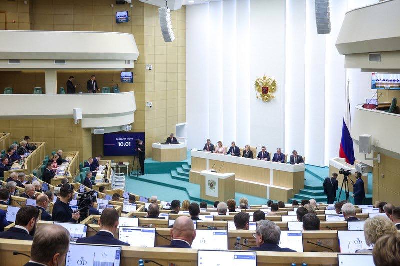 Александр Волошин: #пленарноезаседание_СФ. Сегодня в Совете Федерации прошло очередное пленарное заседание под председательством Валентины Ивановны Матвиенко Александр Волошин: #пленарноезаседание_СФ. Сегодня в Совете Федерации прошло очередное пленарное заседание под председательством Валентины Ивановны Матвиенко