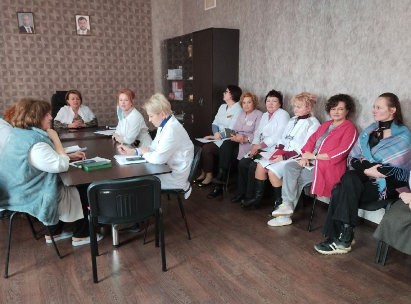 По поручению Главы ДНР Дениса Пушилина под эгидой Единой России проводятся встречи с гражданами для выявления актуальных проблем на подведомственных территориях По поручению Главы ДНР Дениса Пушилина под эгидой Единой России проводятся встречи с гражданами для выявления актуальных проблем на подведомственных территориях