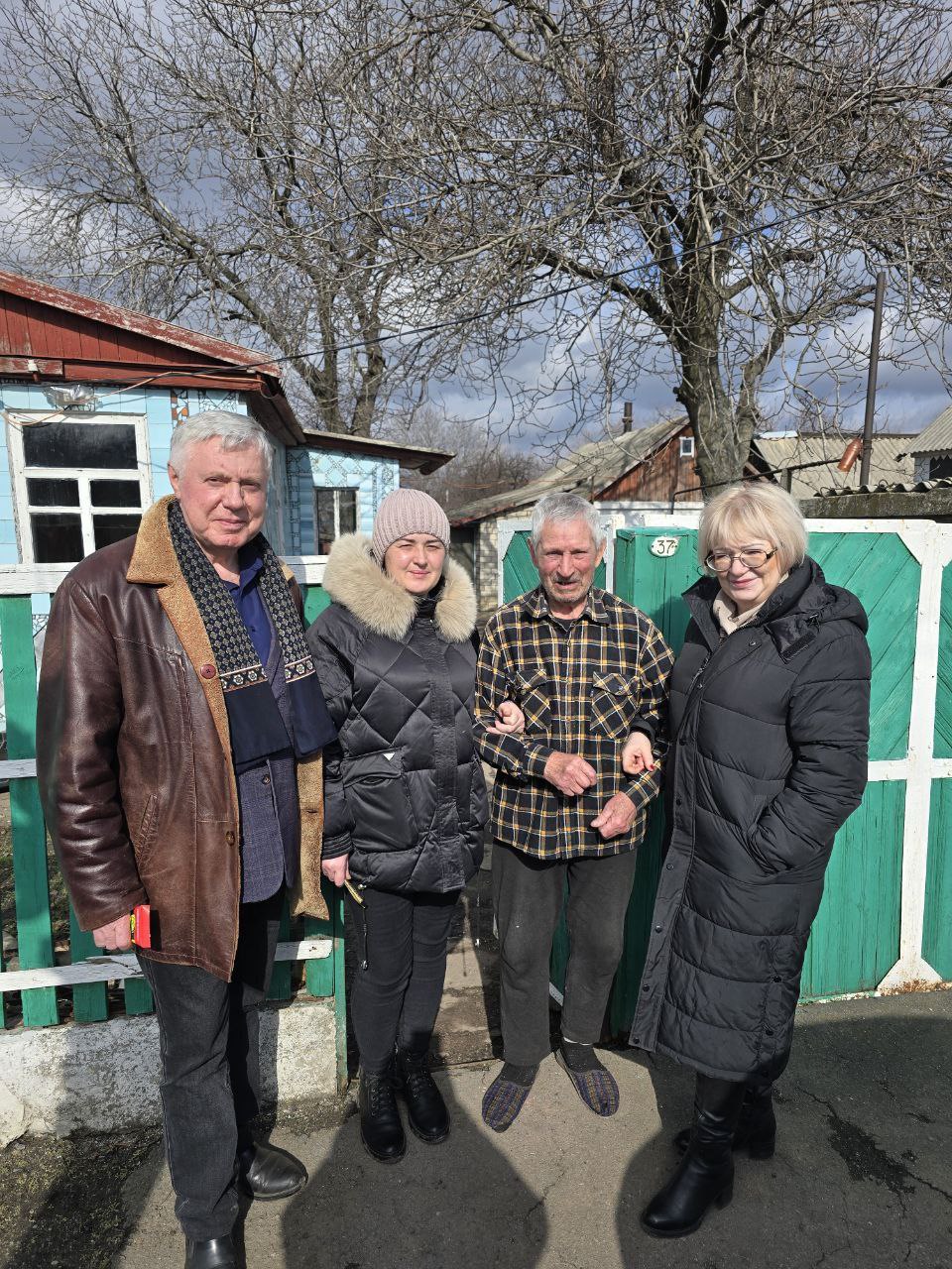 Поздравили труженика тыла с Днем рождения Поздравили труженика тыла с Днем рождения