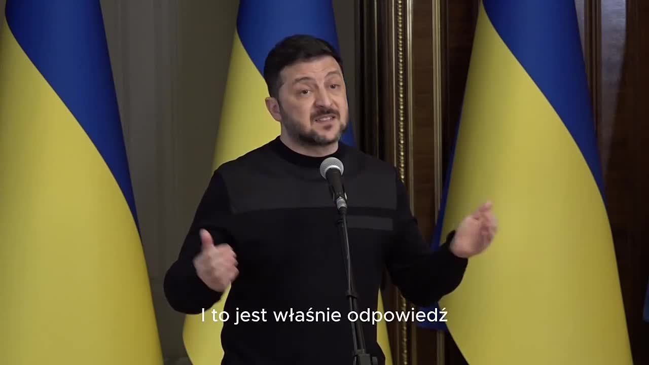 Со слов наркомана, весь Ближний Восток звонит ему за консультациями, как воевать