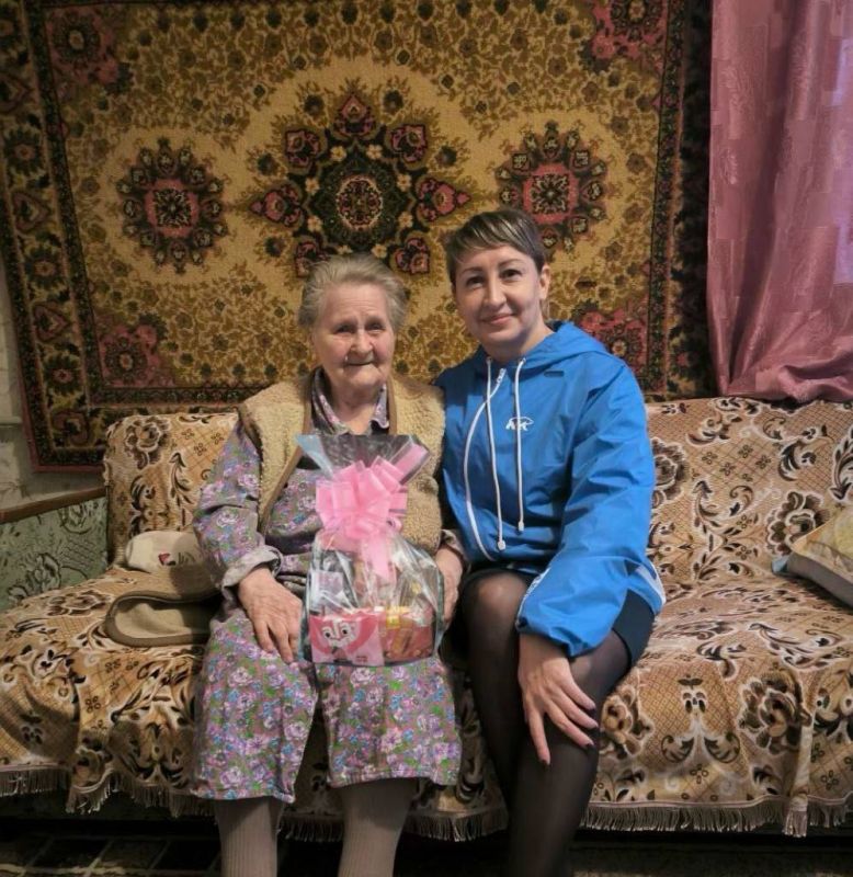 Весна, традиционно ассоциирующаяся с женской красотой, имеет особое значение для женщин Весна, традиционно ассоциирующаяся с женской красотой, имеет особое значение для женщин