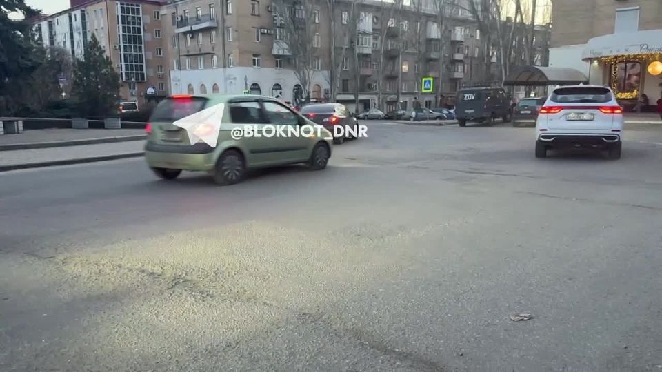 После нашей публикации дорожники в спешном порядке заделали ямы на бульваре Пушкина