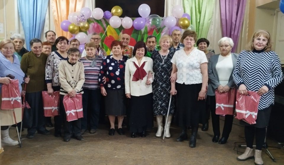 4 марта, в Государственном бюджетном учреждении социального обслуживания «Центр социального обслуживания Кировского района города Макеевки», в рамках партийного проекта «Старшее поколение», в предверии Международного... 4 марта, в Государственном бюджетном учреждении социального обслуживания «Центр социального обслуживания Кировского района города Макеевки», в рамках партийного проекта «Старшее поколение», в предверии Международного...