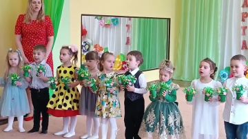 � ������ ����������� �����������, ������������ � �������������� �������� ��� 8 �����, � ������� ������ ����������� ������������� ���� �������������� �. �. ���������� ��������� ��������