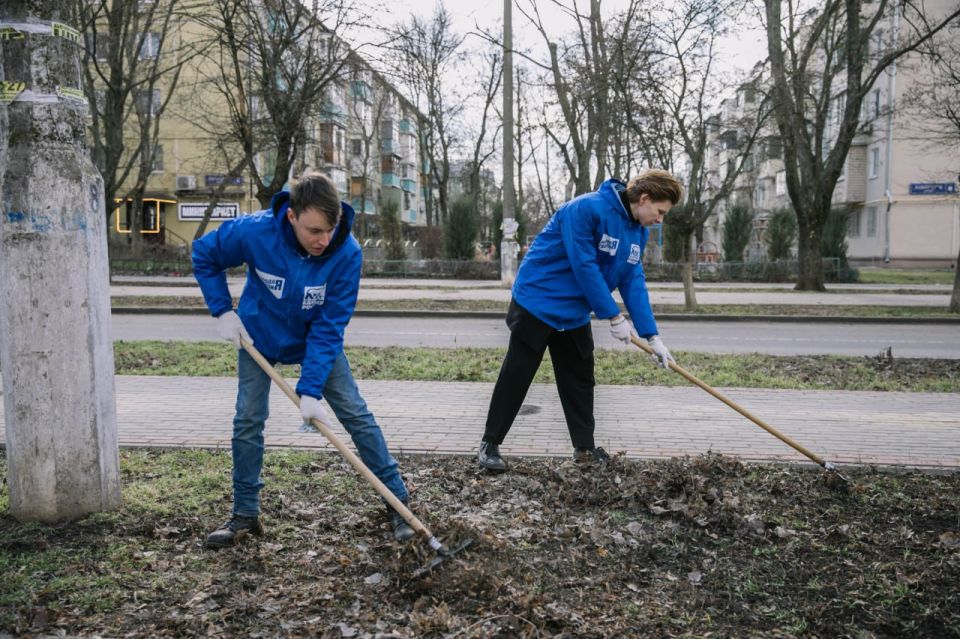 Антон Кольцов: Провели общегородской субботник Антон Кольцов: Провели общегородской субботник