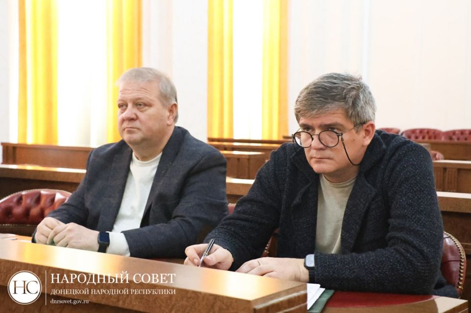 Диалог с муниципалитетами: в Народном Совете обсудили вопросы налогообложения Диалог с муниципалитетами: в Народном Совете обсудили вопросы налогообложения