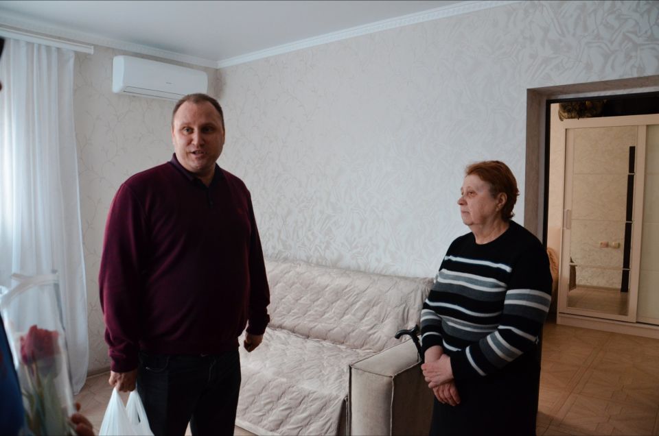 Отдаём низкий поклон матерям Героев Отдаём низкий поклон матерям Героев