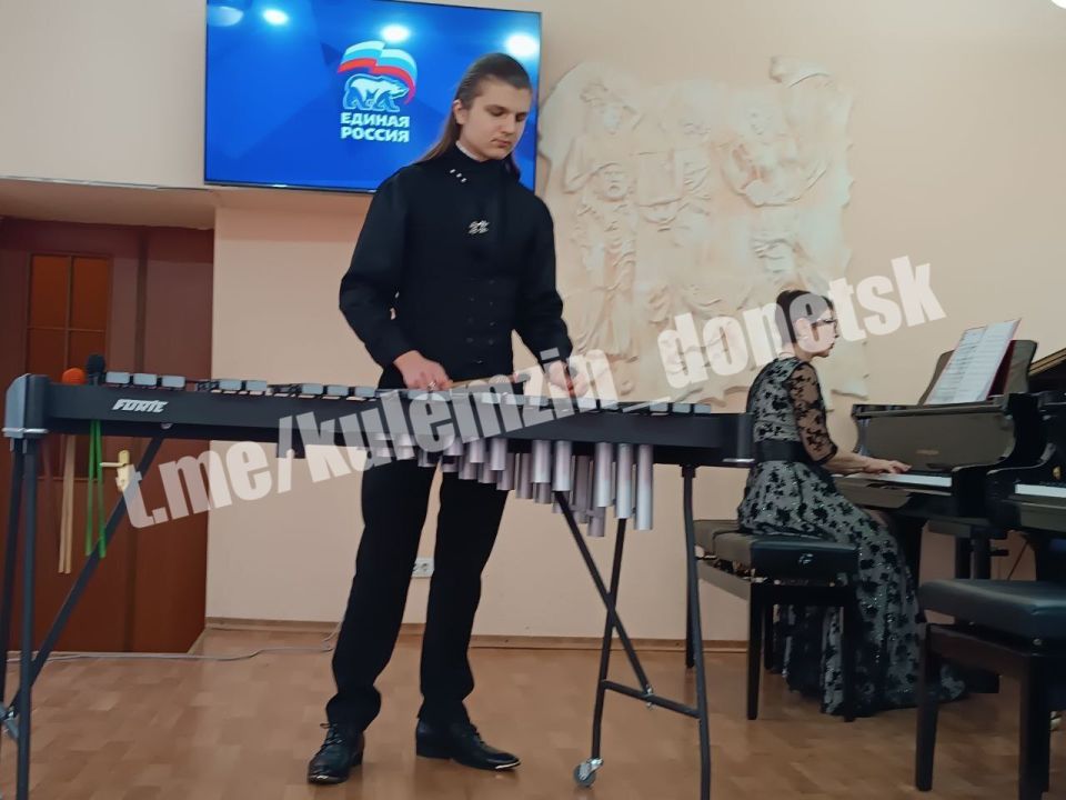 В школе искусств №6 в рамках проекта «Культура малой родины» партии «Единая Россия» состоялся концерт, посвященный Международному женскому дню «Весна —источник вдохновения»! В школе искусств №6 в рамках проекта «Культура малой родины» партии «Единая Россия» состоялся концерт, посвященный Международному женскому дню «Весна —источник вдохновения»!