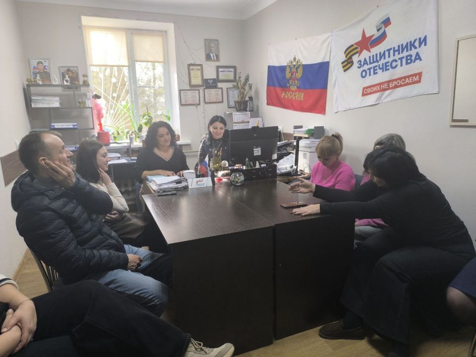 Встречи с жителями Докучаевска: актуальные темы и решения Встречи с жителями Докучаевска: актуальные темы и решения
