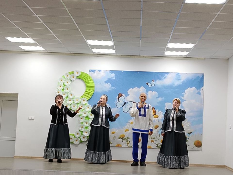 сегодня , 5 марта, на базе дворца культуры им. М.И. Калинина «МБУ ДК им. Воровского», по партийному проекту «Старшее поколение», прошел праздничный концерт, посвященный Международному женскому дню - 8 марта, для жен... сегодня , 5 марта, на базе дворца культуры им. М.И. Калинина «МБУ ДК им. Воровского», по партийному проекту «Старшее поколение», прошел праздничный концерт, посвященный Международному женскому дню - 8 марта, для жен...
