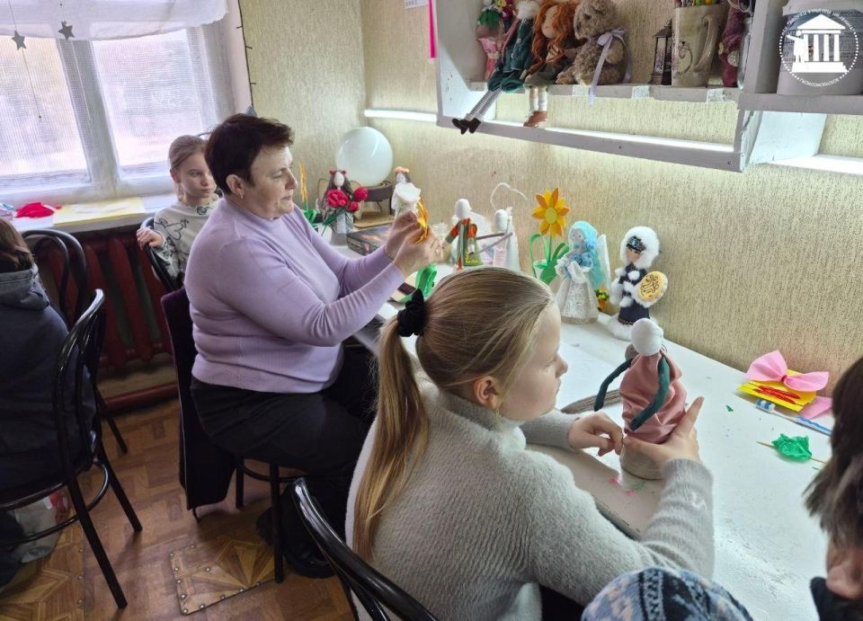 В городе Комсомольское прошло открытое занятие «Цветочные куклы — Феечки» В городе Комсомольское прошло открытое занятие «Цветочные куклы — Феечки»
