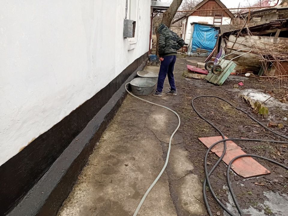 В Кировском внутригородском районе при поддержке региона-шефа Московская область продолжается подвоз воды для жителей домов, в которые в установленный графиком день не поступила вода В Кировском внутригородском районе при поддержке региона-шефа Московская область продолжается подвоз воды для жителей домов, в которые в установленный графиком день не поступила вода