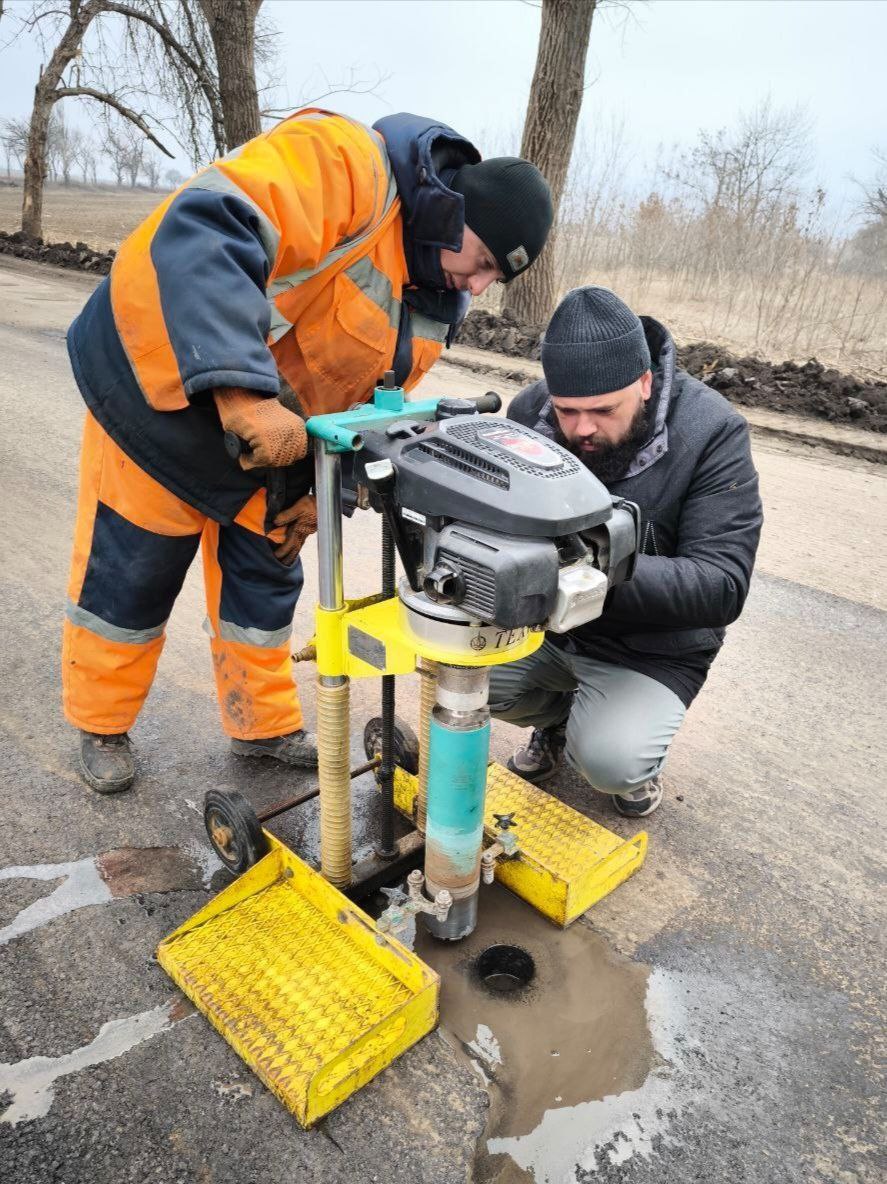 Александр Бондаренко: По ряду участков межмуниципальных дорог началась первая в этом году укладка асфальтобетона Александр Бондаренко: По ряду участков межмуниципальных дорог началась первая в этом году укладка асфальтобетона