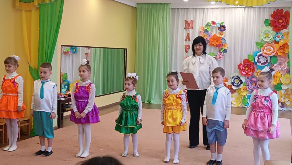 Весна — время пробуждения природы, ярких красок и, конечно же, самого доброго и нежного праздника 8 Марта Весна — время пробуждения природы, ярких красок и, конечно же, самого доброго и нежного праздника 8 Марта