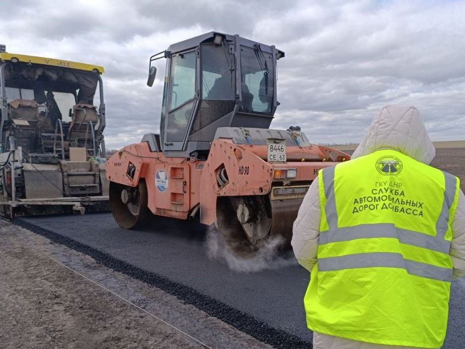 Александр Бондаренко: По ряду участков межмуниципальных дорог началась первая в этом году укладка асфальтобетона Александр Бондаренко: По ряду участков межмуниципальных дорог началась первая в этом году укладка асфальтобетона