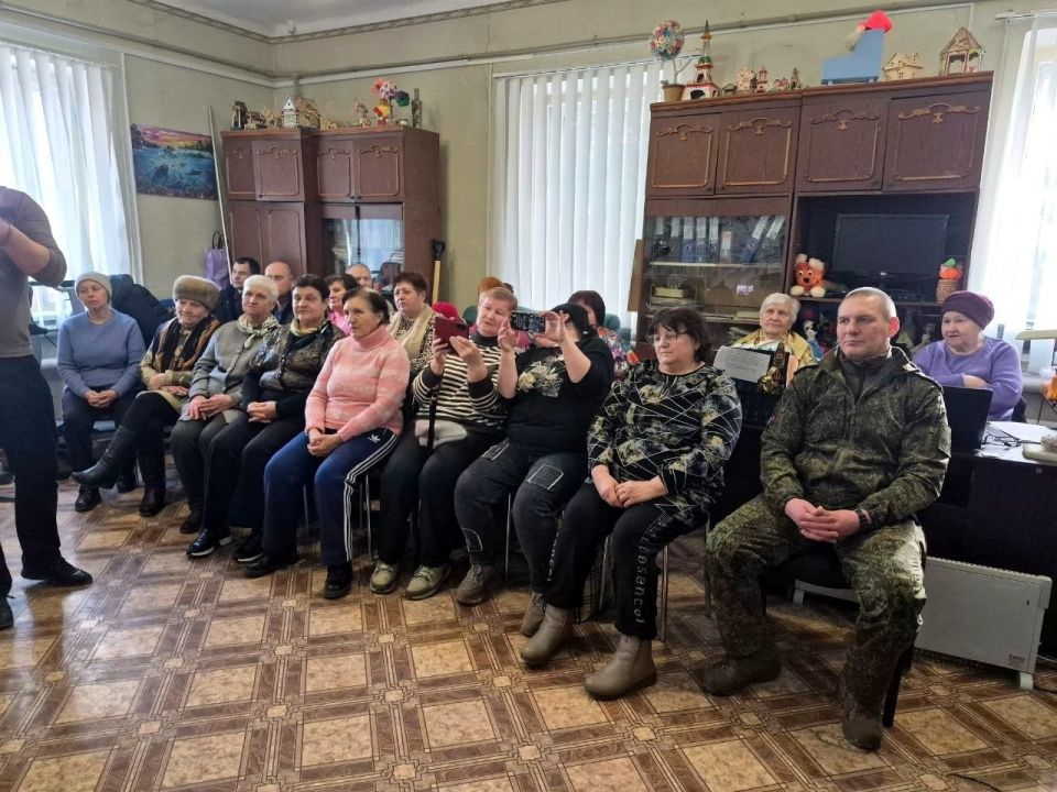 В городе Комсомольское прошел праздничный концерт «Самым милым и любимым», посвященный Международному женскому дню В городе Комсомольское прошел праздничный концерт «Самым милым и любимым», посвященный Международному женскому дню