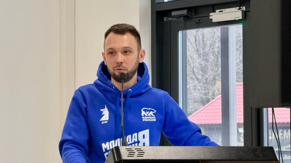 Сергей Добровольский: развитие молодёжной инфраструктуры поможет сократить отток молодёжи из Республики Сергей Добровольский: развитие молодёжной инфраструктуры поможет сократить отток молодёжи из Республики