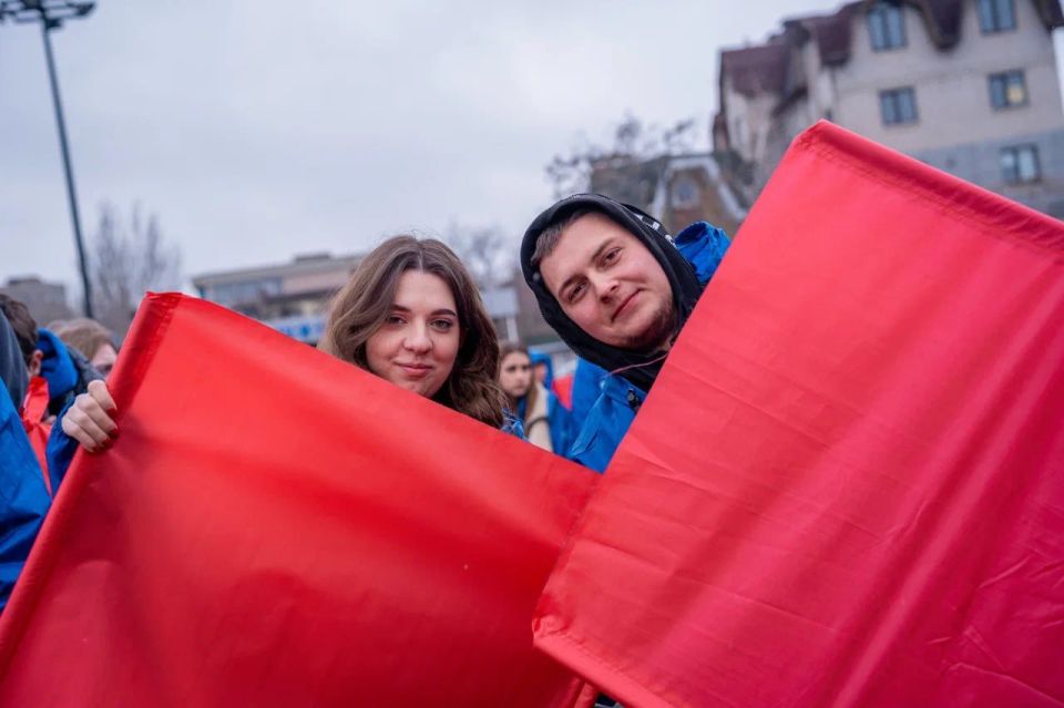 Летала в космос в одиночку: молодежь ДНР ярко поздравила с днем рождения Валентину Терешкову Летала в космос в одиночку: молодежь ДНР ярко поздравила с днем рождения Валентину Терешкову