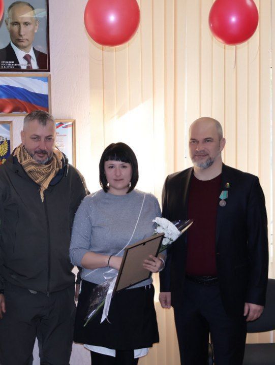 8 Марта в Дебальцево: Женский Вклад в Победу и Весеннее Вдохновение! 8 Марта в Дебальцево: Женский Вклад в Победу и Весеннее Вдохновение!