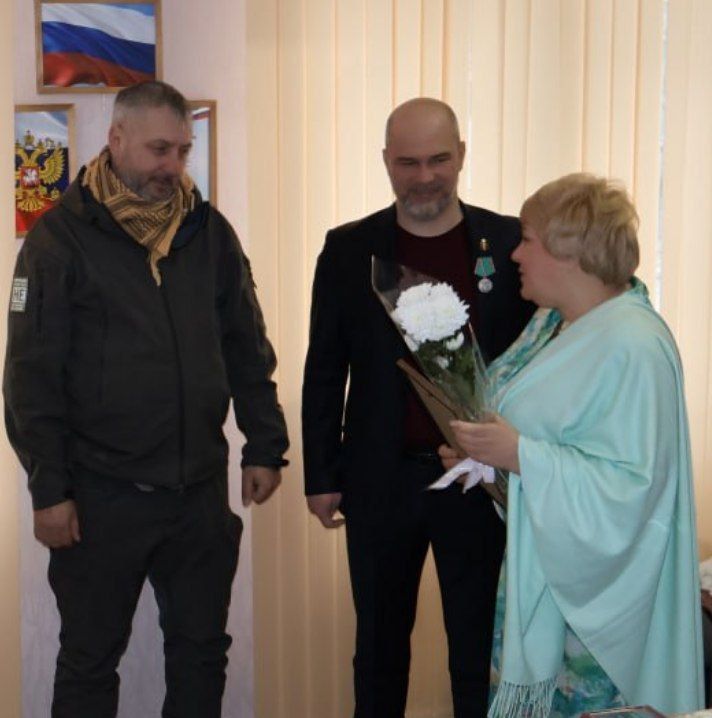 8 Марта в Дебальцево: Женский Вклад в Победу и Весеннее Вдохновение! 8 Марта в Дебальцево: Женский Вклад в Победу и Весеннее Вдохновение!