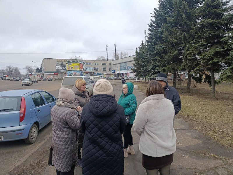 По поручению Главы ДНР Дениса Пушилина под эгидой Единой России проводятся встречи с населением для выявления проблемных вопросов на подведомственной территории По поручению Главы ДНР Дениса Пушилина под эгидой Единой России проводятся встречи с населением для выявления проблемных вопросов на подведомственной территории