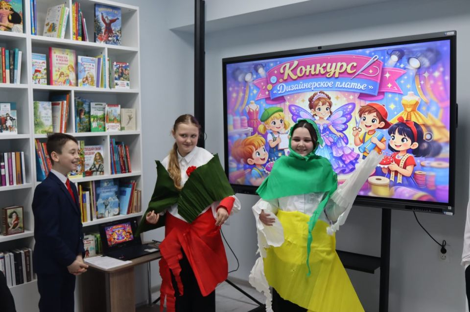 Празднично-игровая программа «В марте есть такой денёк» Празднично-игровая программа «В марте есть такой денёк»