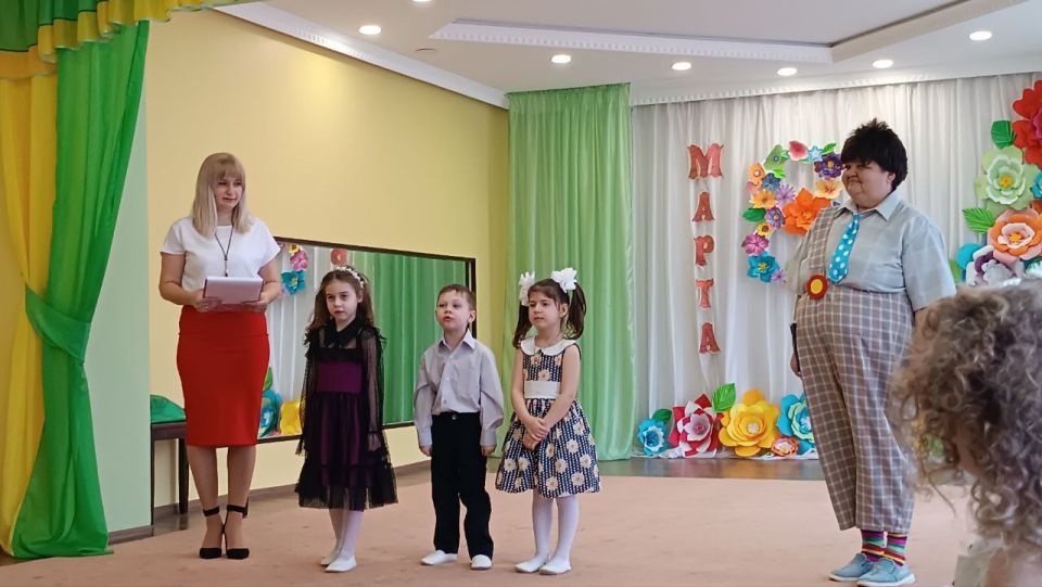 Весна — время пробуждения природы, ярких красок и, конечно же, самого доброго и нежного праздника 8 Марта Весна — время пробуждения природы, ярких красок и, конечно же, самого доброго и нежного праздника 8 Марта