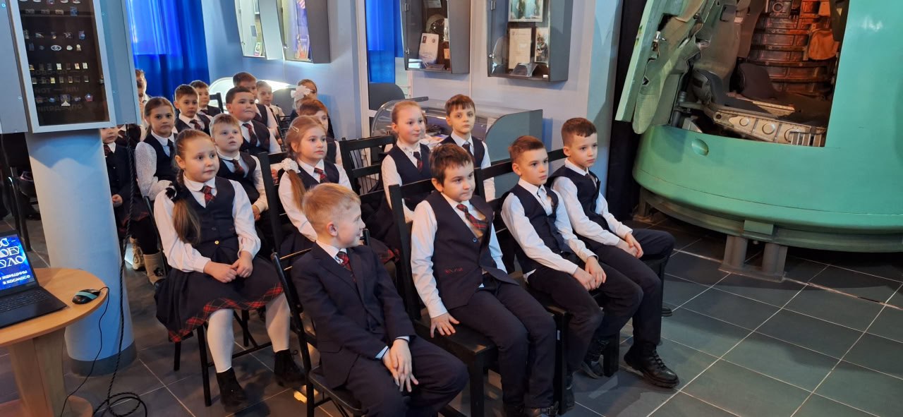 Интерактивный экскурс «Космос НЕ Женское дело» Интерактивный экскурс «Космос НЕ Женское дело»