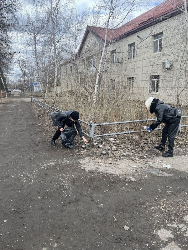 5 марта в Червоногвардейском районе осуществляются работы по уборке территории силами предприятий, учреждений и организаций района в рамках партийного проекта Единой России «Городская среда» 5 марта в Червоногвардейском районе осуществляются работы по уборке территории силами предприятий, учреждений и организаций района в рамках партийного проекта Единой России «Городская среда»