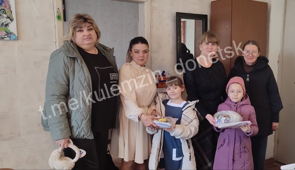 К Международному женскому дню сотрудники отдела опеки и попечительства Ленинского района устроили настоящий праздник для подопечных детей К Международному женскому дню сотрудники отдела опеки и попечительства Ленинского района устроили настоящий праздник для подопечных детей