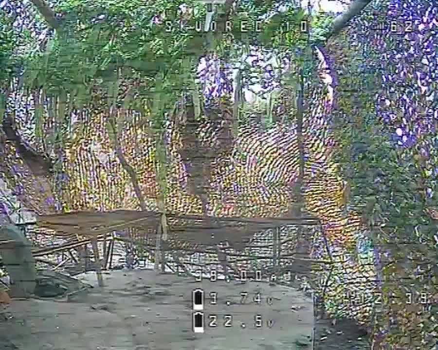 Евгений Поддубный: Редкую, как по нынешним меркам, САУ обнаружили расчеты FPV-дронов отдельного добровольческого отряда БАРС-31 "Южной" группировки войск на Краматорском направлении