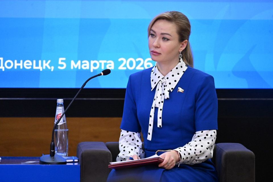 Глава Донецкой Народной Республики Денис Пушилин, Член президиума Генерального совета Партии «ЕДИНАЯ РОССИЯ», заместитель председателя Комитета Государственной Думы Федерального Собрания Российской Федерации по малому и... Глава Донецкой Народной Республики Денис Пушилин, Член президиума Генерального совета Партии «ЕДИНАЯ РОССИЯ», заместитель председателя Комитета Государственной Думы Федерального Собрания Российской Федерации по малому и...