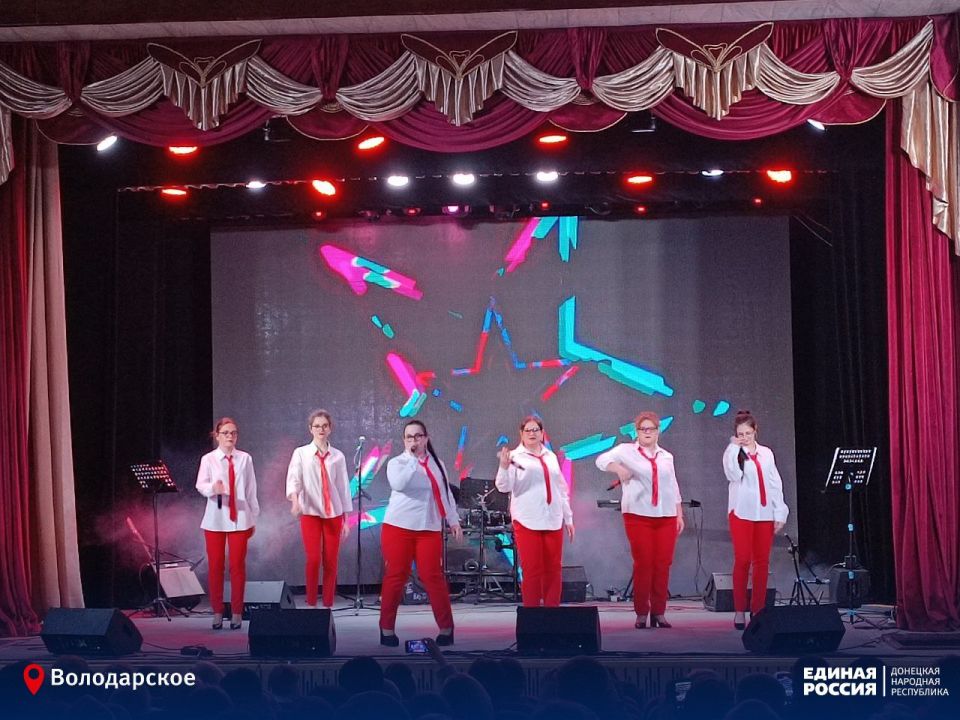 Накануне Международного женского дня в стенах Володарского Дома культуры прошел концерт, посвящённое прекрасной половине человечества Накануне Международного женского дня в стенах Володарского Дома культуры прошел концерт, посвящённое прекрасной половине человечества