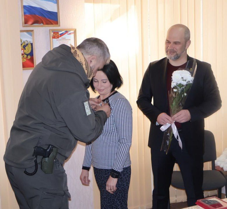 8 Марта в Дебальцево: Женский Вклад в Победу и Весеннее Вдохновение! 8 Марта в Дебальцево: Женский Вклад в Победу и Весеннее Вдохновение!