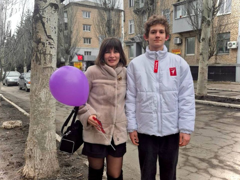 С наступающим Международным женским днём! С наступающим Международным женским днём!