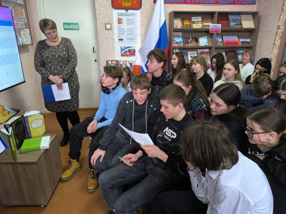 3 марта в библиотеке им. М. Ю. Лермонтова прошёл литературный этюд «Н. А. Некрасов — певец Руси великой», приуроченный к 205-летию поэта 3 марта в библиотеке им. М. Ю. Лермонтова прошёл литературный этюд «Н. А. Некрасов — певец Руси великой», приуроченный к 205-летию поэта