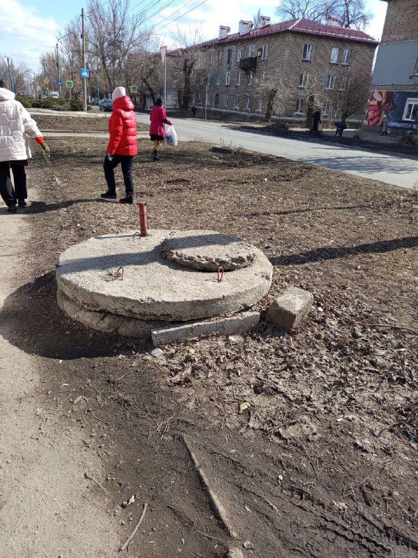 5 марта в Червоногвардейском районе осуществляются работы по уборке территории силами предприятий, учреждений и организаций района в рамках партийного проекта Единой России «Городская среда» 5 марта в Червоногвардейском районе осуществляются работы по уборке территории силами предприятий, учреждений и организаций района в рамках партийного проекта Единой России «Городская среда»