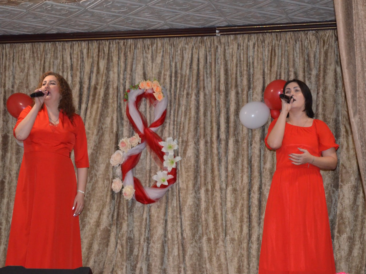 В Шахтерской санаторной школе-интернате № 15 провели концерт на базе Автоклуба В Шахтерской санаторной школе-интернате № 15 провели концерт на базе Автоклуба