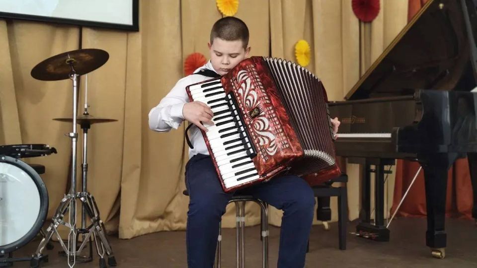 Сегодня 7 марта, в МБУ ДО «Харцызская детская школа искусств» прошёл праздничный концерт посвящённый Международному женскому дню 8 марта Сегодня 7 марта, в МБУ ДО «Харцызская детская школа искусств» прошёл праздничный концерт посвящённый Международному женскому дню 8 марта