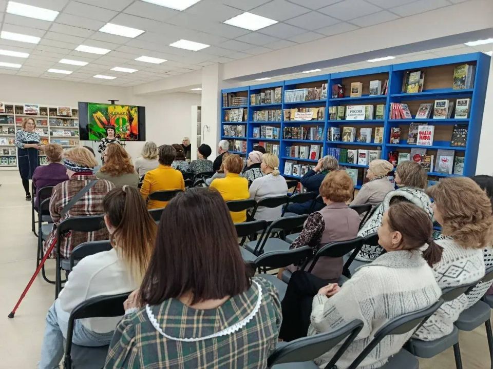 В рамках акции Волонтеров Победы, в преддверии самого доброго и нежного весеннего праздника, 7 марта в городской модельной библиотеке состоялся праздничный вечер «Мир женских образов» В рамках акции Волонтеров Победы, в преддверии самого доброго и нежного весеннего праздника, 7 марта в городской модельной библиотеке состоялся праздничный вечер «Мир женских образов»