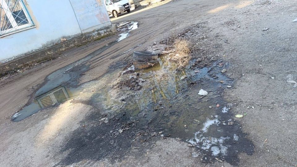 Жители Макеевки утопают в фекалиях Жители Макеевки утопают в фекалиях