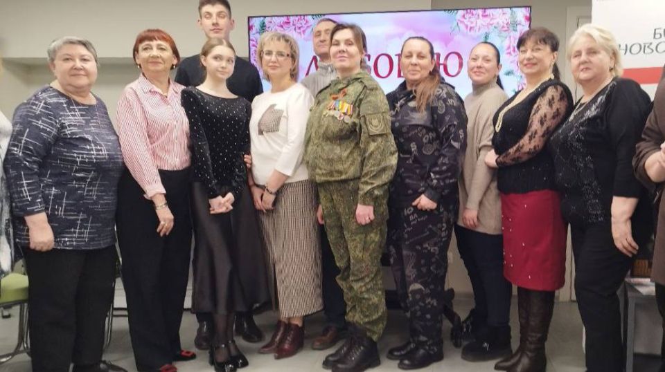 Любовью согревая мир!. Подопечные Комитета семей воинов Отечества ДНР приняли участие в прекрасном событии, посвящённом Международному женскому дню «Любовью согревая мир», организованном Центральной городской библиотекой... Любовью согревая мир!. Подопечные Комитета семей воинов Отечества ДНР приняли участие в прекрасном событии, посвящённом Международному женскому дню «Любовью согревая мир», организованном Центральной городской библиотекой...