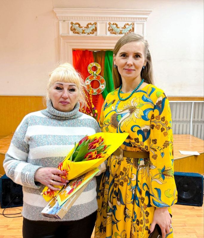 В преддверии 8 Марта в ДК им. Т.Г. Шевченко по инициативе председателя Совета женщин Куйбышевского района г. Донецка, члена Общественного Совета муниципального округа Донецк, директора ДК Натальи Такташёвой прошёл... В преддверии 8 Марта в ДК им. Т.Г. Шевченко по инициативе председателя Совета женщин Куйбышевского района г. Донецка, члена Общественного Совета муниципального округа Донецк, директора ДК Натальи Такташёвой прошёл...
