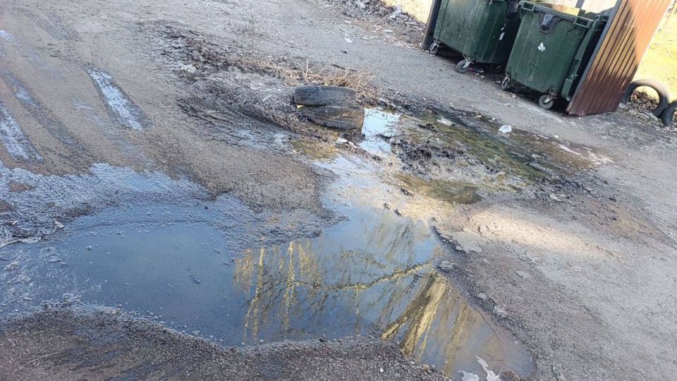Жители Макеевки утопают в фекалиях Жители Макеевки утопают в фекалиях