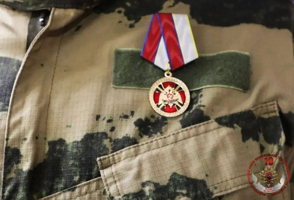 Награды отличившимся росгвардейцам вручены в Донецкой Народной Республике