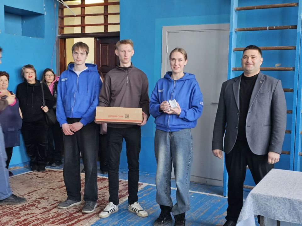 Сегодня в пгт. Ялта на базах сразу двух школ — ГБОУ «Ялтинская школа №2» и ГБОУ «Ялтинская школа №1» — состоялся Турнир Мангушского муниципального округа по волейболу среди женских команд, посвящённый Международному женскому... Сегодня в пгт. Ялта на базах сразу двух школ — ГБОУ «Ялтинская школа №2» и ГБОУ «Ялтинская школа №1» — состоялся Турнир Мангушского муниципального округа по волейболу среди женских команд, посвящённый Международному женскому...