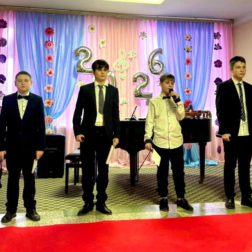 В преддверии Международного женского дня обучающиеся и преподаватели подарили слушателям «Музыкальный букет»: так называется концерт, который прошел 5 марта в нашей школе В преддверии Международного женского дня обучающиеся и преподаватели подарили слушателям «Музыкальный букет»: так называется концерт, который прошел 5 марта в нашей школе
