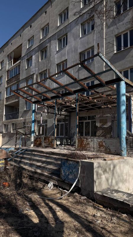 Вчера совместно с Константином Викторовичем Масниковым, министром здравоохранения, провели рабочий объезд объектов, находящихся на этапе ремонтно-восстановительных работ, а также тех, которые планируются к включению в... Вчера совместно с Константином Викторовичем Масниковым, министром здравоохранения, провели рабочий объезд объектов, находящихся на этапе ремонтно-восстановительных работ, а также тех, которые планируются к включению в...